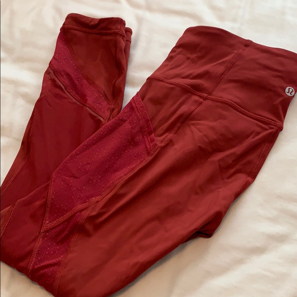 Lululemon run smoothly crop